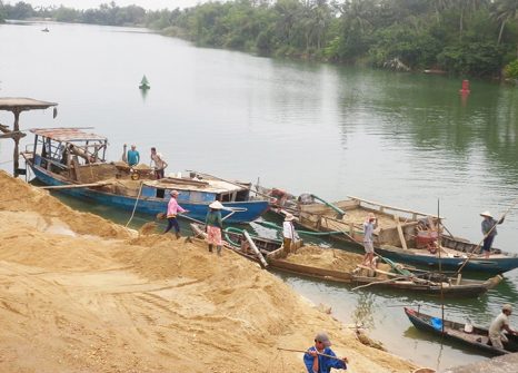 Thủ tục cấp phép khai thác đất, đá, cát, sỏi, khoáng sản khác ở lòng sông trong phạm vi bảo vệ đê điều.