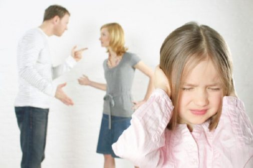 Thủ tục thay đổi người trực tiếp nuôi con sau ly hôn như thế nào?